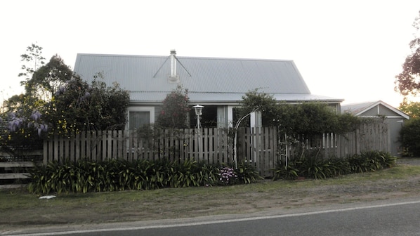 Street view of cottage