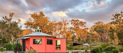 Zuny Yurt 