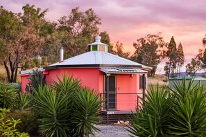 Zuny Yurt