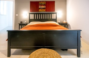 Queen size bed