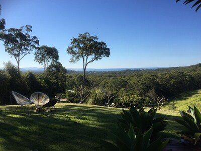 Luxury accommodation in beautiful Scott's Head. Best of beach and bush views.