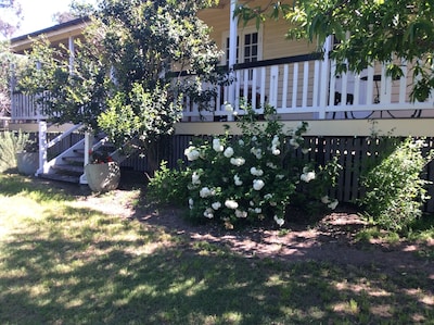 Delightful Queensland ..Country Cottage..With Comfort and Style
