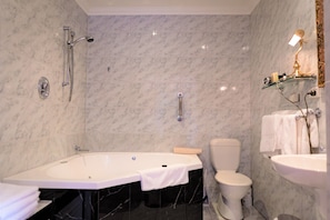 king spa bath with reheating mode