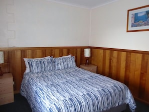 Queen bedroom
