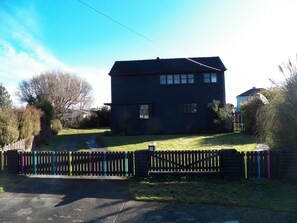 Street view, as approaching the house