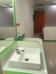 Stay at Budget HoTel East Jakarta Indonesia