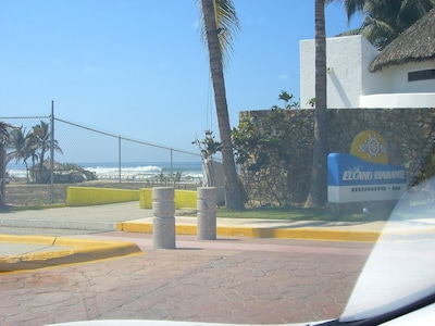 CASA FRENTE A LA PLAYA ZONA DIAMANTE 8PERSONAS