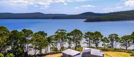 Cloudy Bay Lagoon