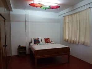 Second bedroom double bed