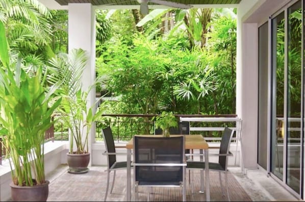 Covered Terrace / Outdoor Dining Area