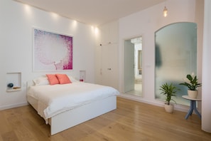 That place studio apartment in Trogir, double bed