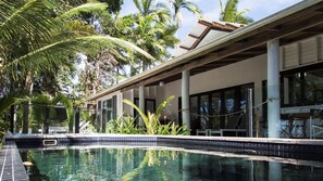 Tropical Pool Vibes