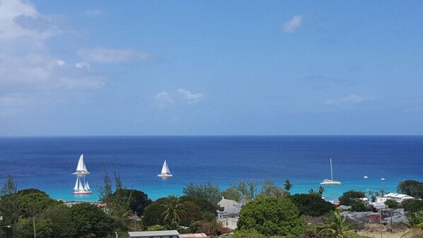 Alamanda Sea View Apartment spectacular View of the acqua marine sea.