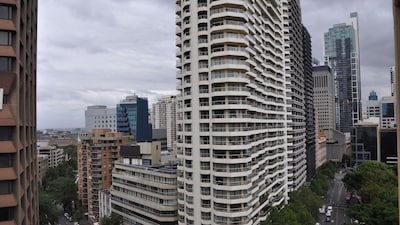 Sydney CBD Large Studio Apartment with Balcony