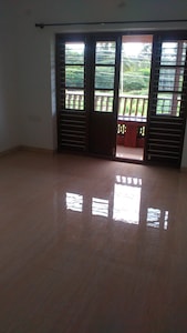 Aikyam Villa- Semi furnished 6 bedroom 