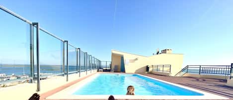 rooftop private pool sea view first line