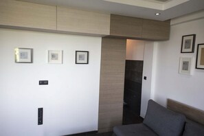 The storage space below the ceiling.