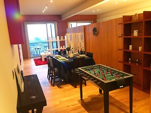 Spielezimmer