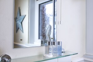 Équipements de salle de bain