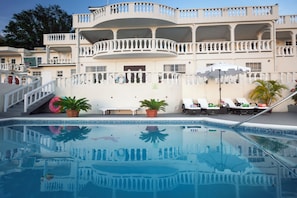 Secret Cove Villa! Be our guest 