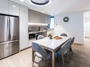 Dine in or uber eats lots of choice in this amazing location