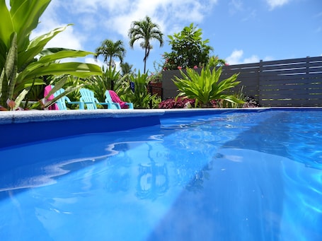 Muri Beachside Villa is set just 5 steps from this ! a 11m salt pool