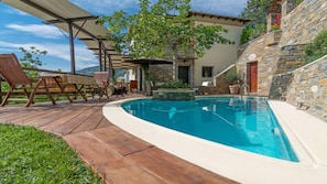 Having breakfast by the pool at one of the dining areas is the ideal choice