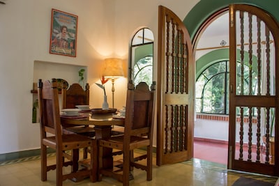 Villa Las Palmas Perfecto para parejas, familias pequeñas, mascotas-Excelente ubicación