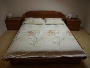 Double bed