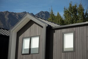 Frankton Townhouse-free parking