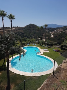 Penthouse with magnificent view and 2 swimming pools at the Costa Del Sol
