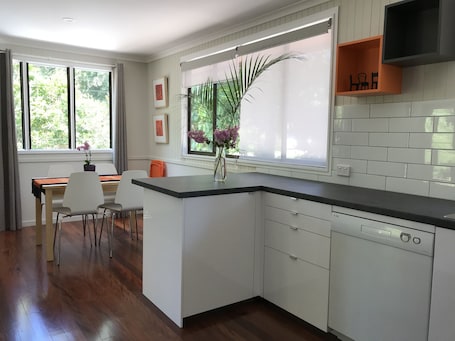 The Artist Studio, Glenview