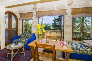 Annexe with extra single bed