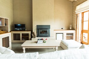 Private lounge in the Hillingdon Suite.  Adjoins the Lodge with separate entry.