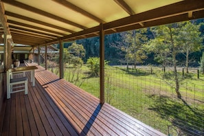 River Cottage -Deck Outlook