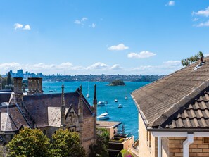 Beautiful scenes with a touch of harbour 