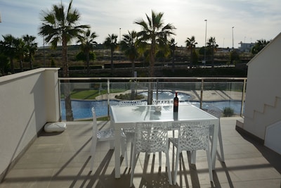 2 bedroom/2 bathrooms penthouse with big swimming pool