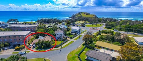 Cabarita holiday house close to surfing beaches parks shops and Norries Headland