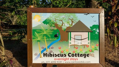 Hibiscus Cottage - rainforest with private creek