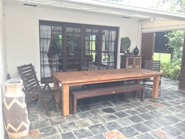 Outdoor dining