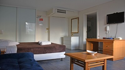 Sydney CBD Park View Studio Apartment