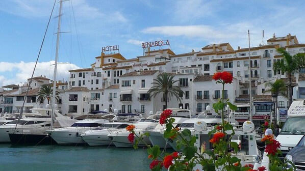 Marina
