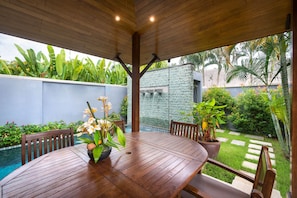 Outdoor dining