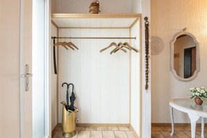 Garderobe.