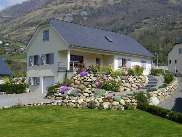 Esterni