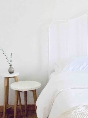 Dreamy white bedding 