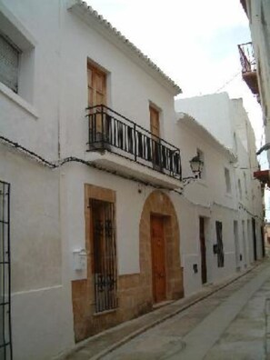 Exterior front - the house is deceptively large inside - with massive garden