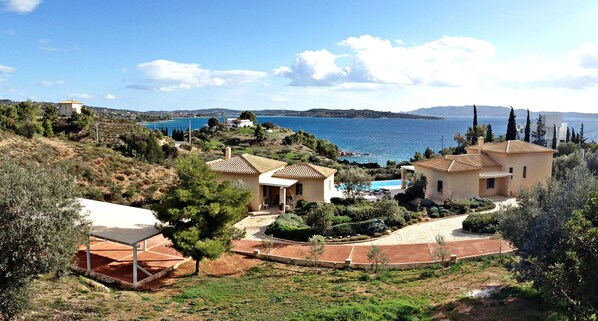 Panoramic view of the villa