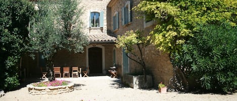 The house and courtyard