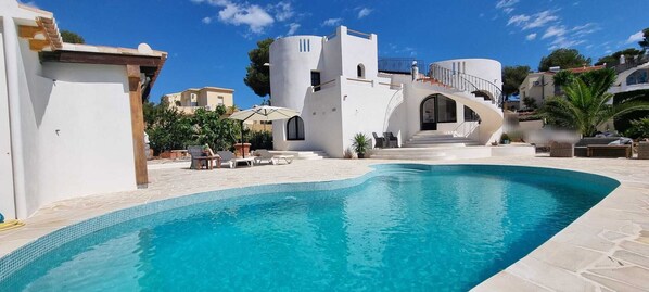 Villa Castella with private pool